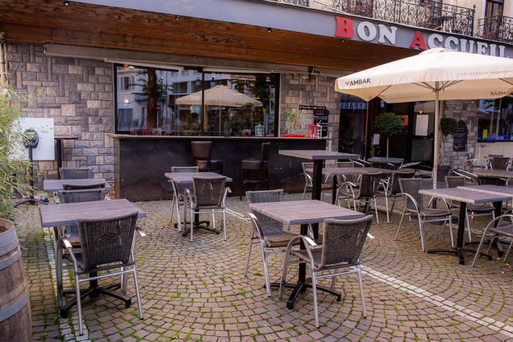 Le Bon Accueil Hotel Bagneres-de-Luchon Exterior photo